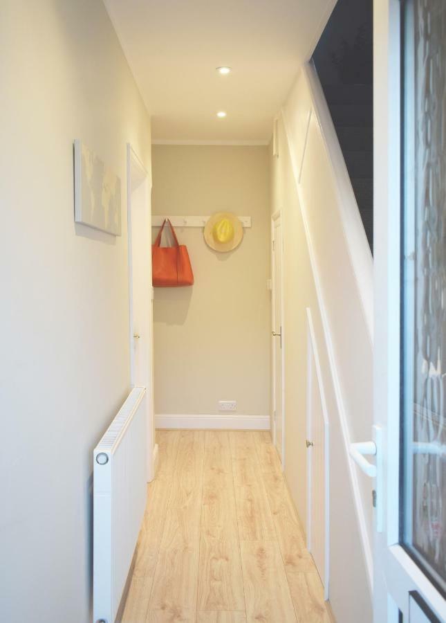 Charming Three Bed Home Near City Centre And Hospital Southampton Extérieur photo